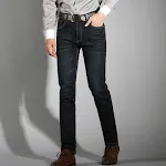 Rechte jeans voor dames, comfort en stijlvol. Veelzijdige jeans voor een casual en elegante look, perfect voor dagelijks gebruik en meer. — foto 1