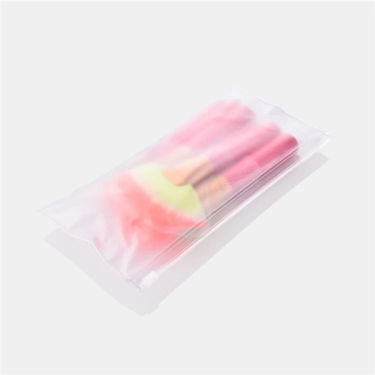 Title 4, Cosmetic makeup brushes for flawless applicatio...