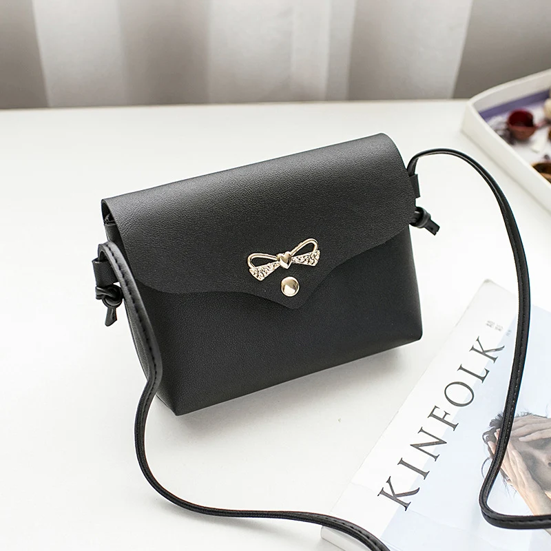 Title 3, Mid-length Womens Bag with Bow. A stylish and ...