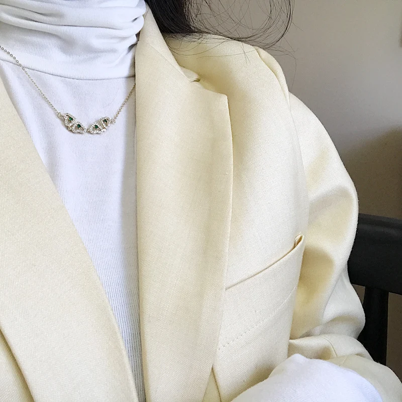 Colar Feminino Personalizado com Coração de Trevo de Quatro Folhas Dourado e Zircônia. Um Presente Ideal. — foto 10