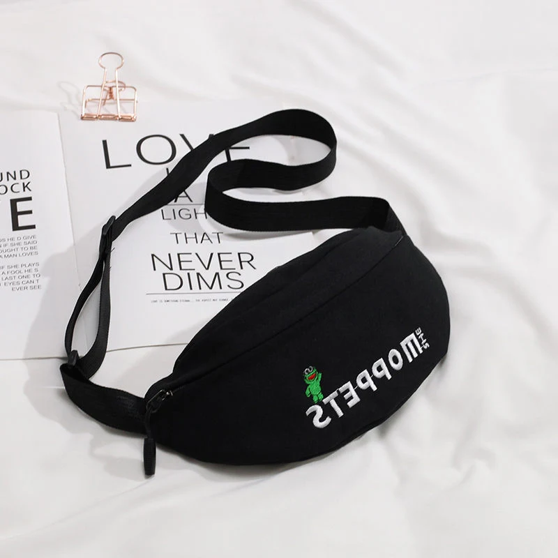 Casual Sports Messenger Bag with Pockets, Personality, and Harajuku Style. Perfect for Everyday Use, Comfortable and Sty — photo 4