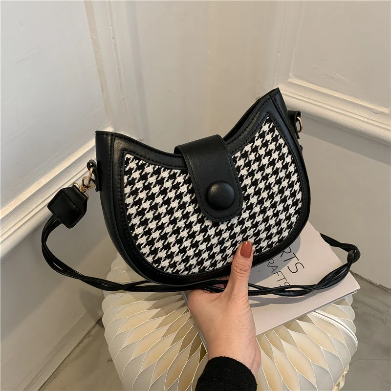 Bolsa mensageiro feminina Ins, para todas as combinações, perfeita para uso diário e com design moderno e versátil, um acessório essencial. — foto 2