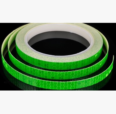 Reflecterende stickers voor auto en motor, lichtgevende mountainbike stickers, wiel- en frame stickers voor meer veiligheid op de weg. — foto 5