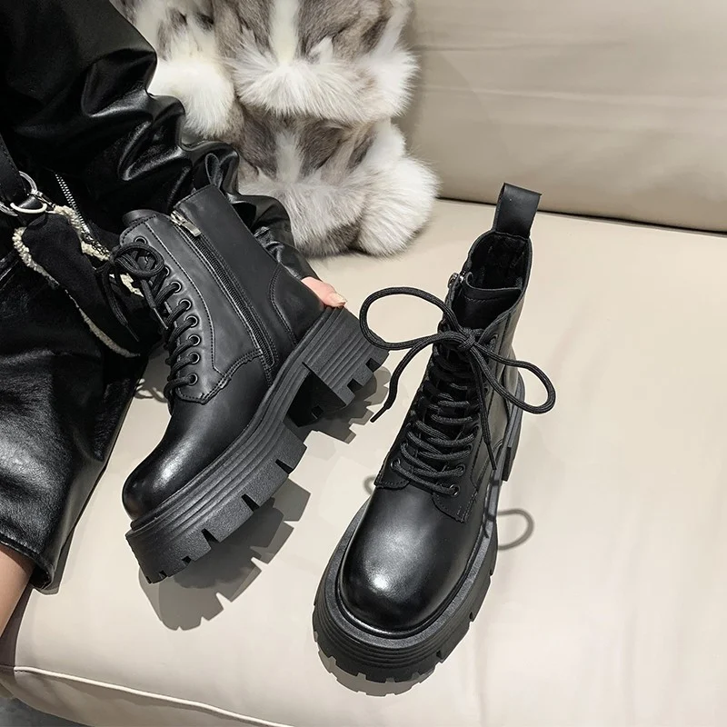 British Style Heightened Muffin Booties Super High Heels Elevate your style with these platform shoes for a sophisticate — photo 5