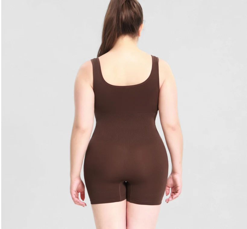 Title 2, Calças de lycra com alça de ombro e ângulo plano