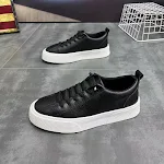 Scarpe sportive e tempo libero minimaliste basse da uomo. Comode, leggere e perfette per attività sportive e uso quotidiano casual. — foto 5