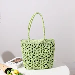 Bolsa de palha com flores vazadas para mulheres. Perfeita para o verão, praia, compras e muito mais. Um acessório fashion e charmoso para qualquer look. — foto 5