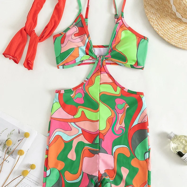 Europees en Amerikaans retro badpak met print. Eéndelig badpak in vintage stijl. Geniet van de zomer met dit stijlvolle badpak voor dames. — foto 6