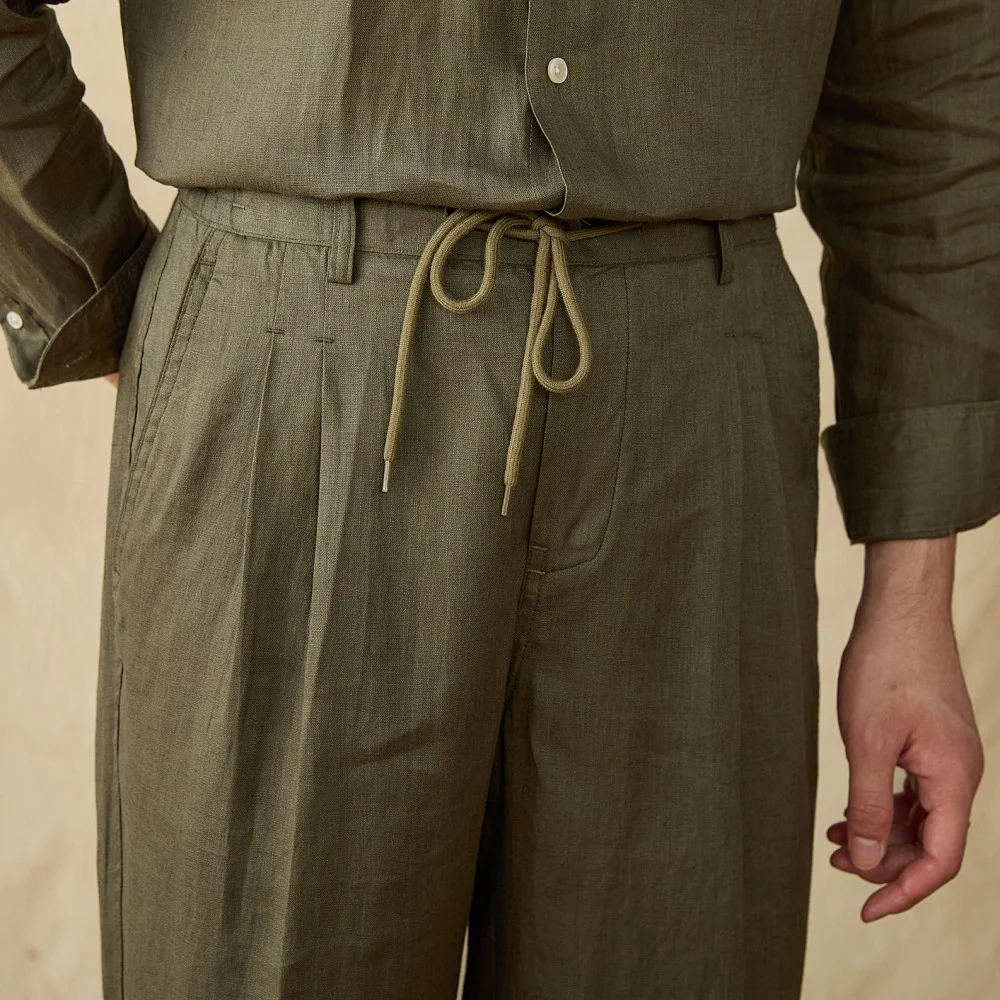 Sommerliche Herren Freizeithosen mit elastischem Bund Bequeme, lässige Hose für Männer, ideal für warme Tage. Perfekt für den Alltag. — foto 9