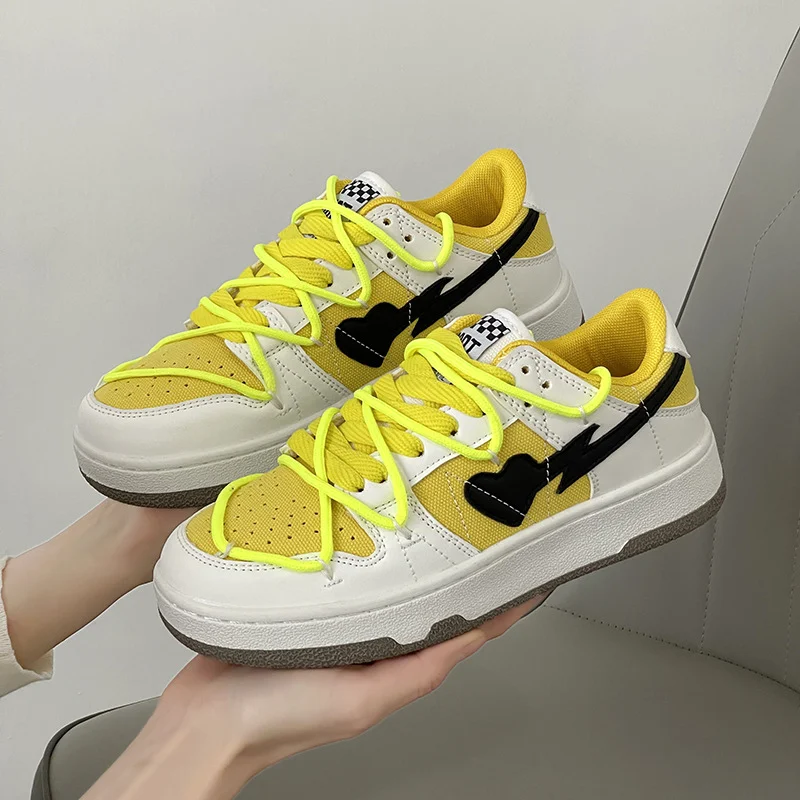Farb-Match Sportliche Freizeitschuhe für Trendsetter. Bequeme Passform und stylisches Design für Alltag und Freizeitaktivitäten. — foto 4