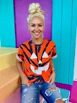 Maglia natalizia con scollo a crew e zucca 3D. Festeggia il Natale con comfort e un tocco festivo unico. — foto 1