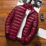 Jaqueta esportiva de inverno leve e lisa, com enchimento de plumas para aquecer. Perfeita para esportes e atividades ao ar livre no frio. — foto 4