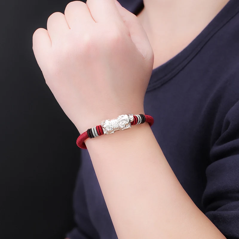 Pulseira Tecida à Mão Tendência da Moda Um acessório estiloso e artesanal. Design exclusivo para todas as ocasiões. Adicione charme ao seu visual. — foto 5