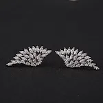 Brincos de pressão Asa de Anjo Olho de Cavalo, delicados e charmosos. Adicione um toque de misticismo e elegância ao seu visual com estes brincos. — foto 4
