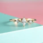 Anel feminino em ouro rosa com banho de diamante olho de cavalo, acessórios Wish. Um toque de elegância e sofisticação para você. — foto 1