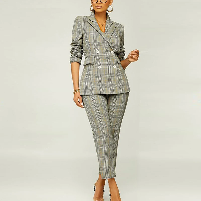 Title 2, Terno feminino elegante e fino xadrez