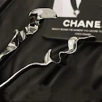 Épingles à cheveux en métal simples et modernes, indifférentes et haut de gamme, pour un style épuré et sophistiqué, facile à utiliser. — photo 4