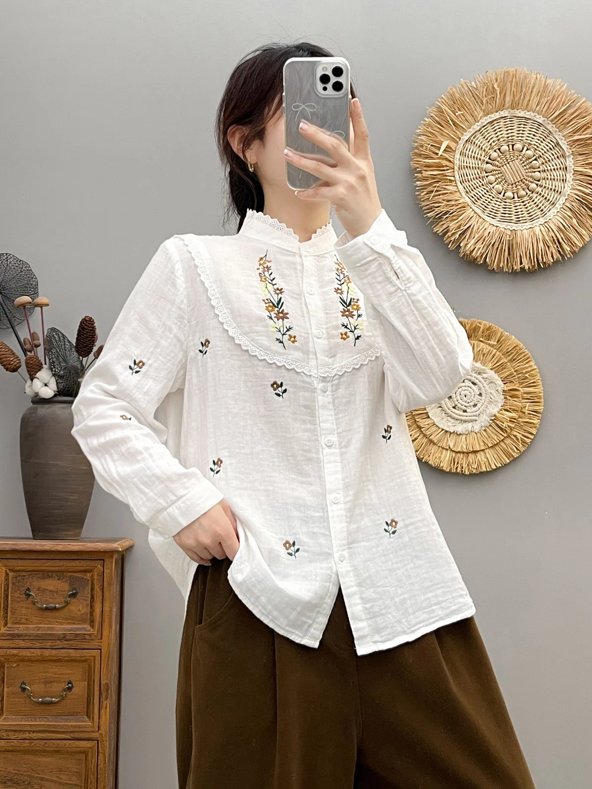 2830 Collar Embroidered Lace Cotton Yarn Long Sleeve Shirt — photo 4