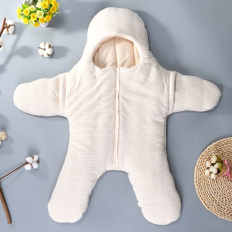 Saco de dormir para recém-nascido bebê de algodão colorido com estrelas e pés, pernas divididas para dormir seguro. — foto 1