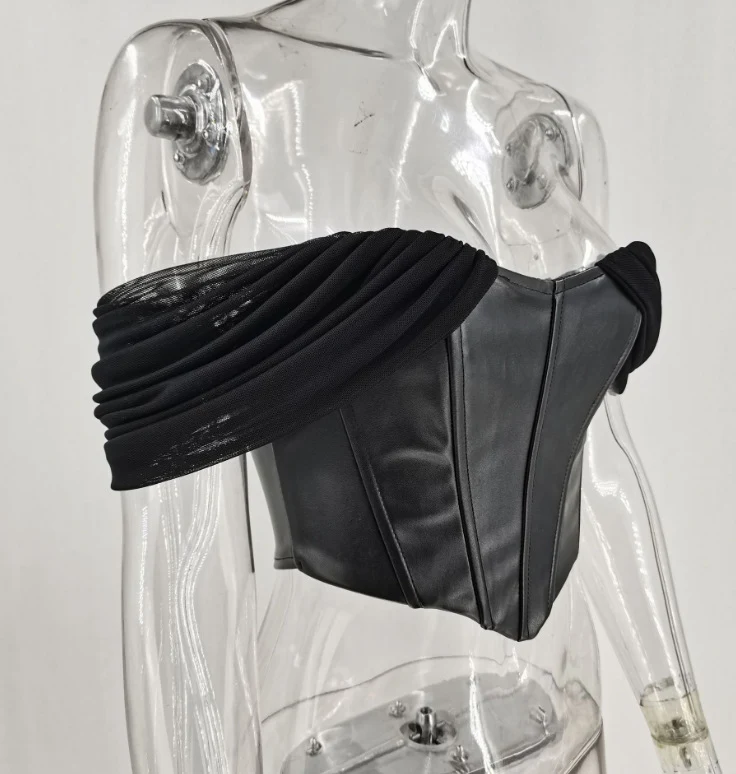 Title 5, Womens sexy strapless one-line neck low-cut to...