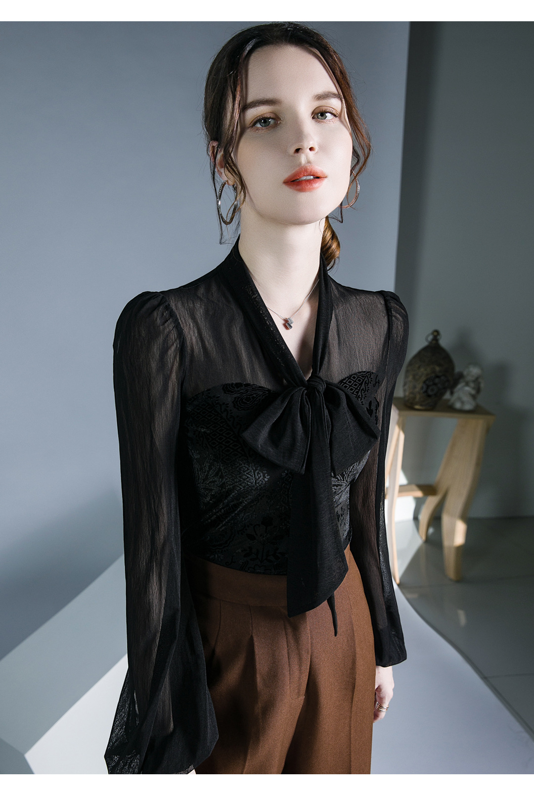 Title 2, Lantern Sleeves Lace Up Top New Western Style U...