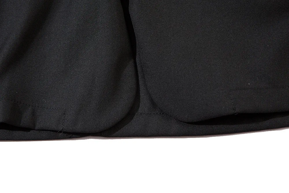 Camisa masculina de manga curta e lapela solta Conforto e estilo para o dia a dia Tecido leve e respirável Perfeita para um visual casual e moderno. — foto 2