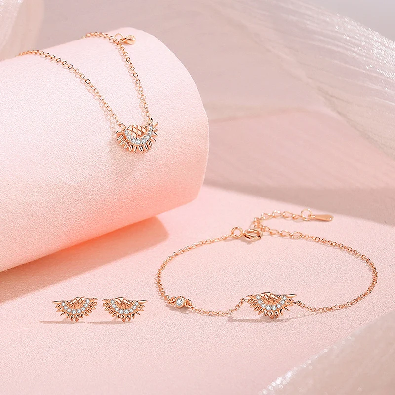 Collar de girasol de plata de ley estilo Mori, oro rosa, un accesorio encantador que realza tu look con elegancia y delicadeza. — foto 9