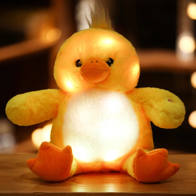 Title 8, Ursinho de Pelúcia com Luz LED, Almofada e Bone...