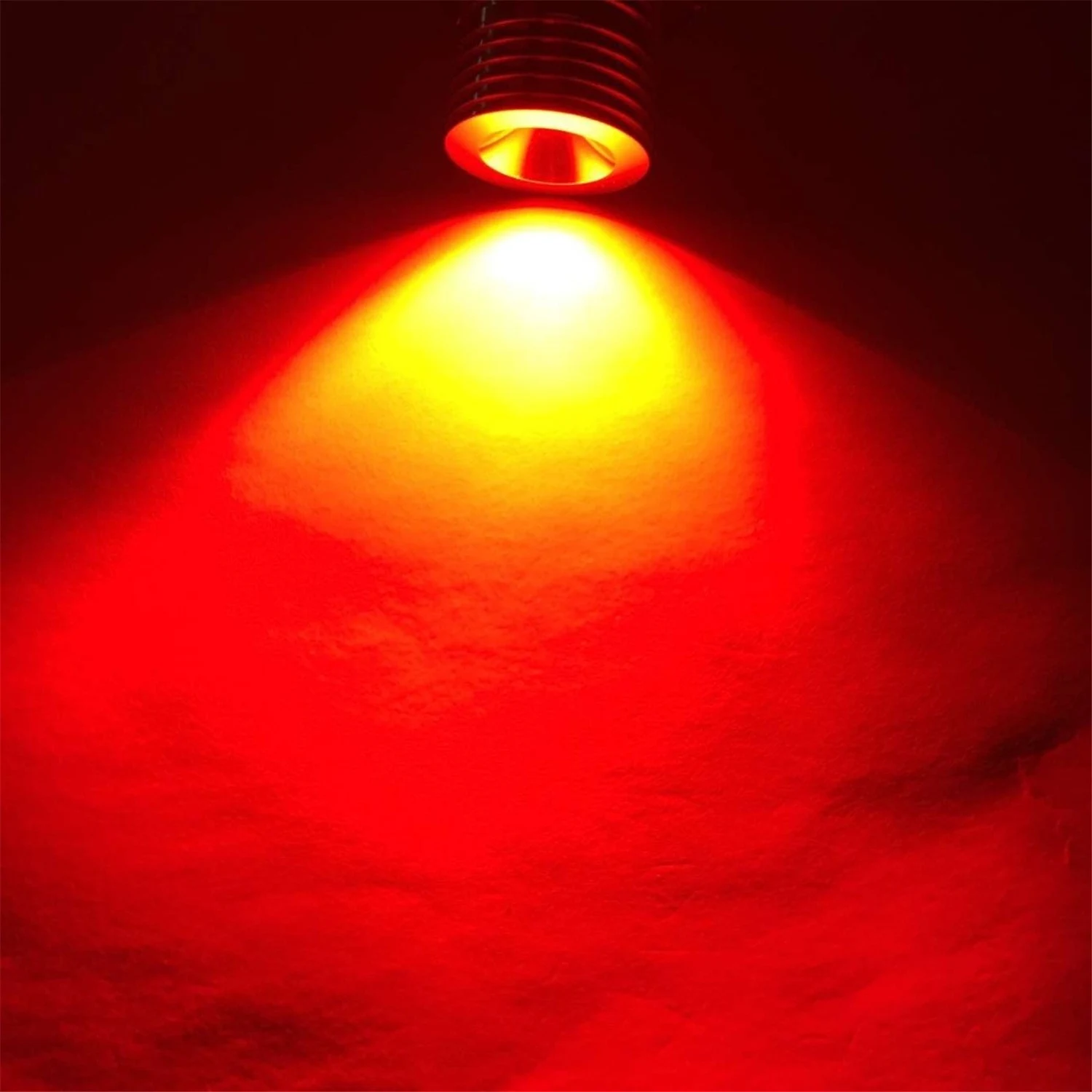 Title 11, Luce LED per auto – Maggiore visibilità e sicur...