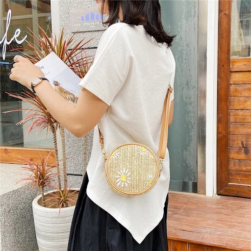 Title 13, Straw Woven Bag for Women Red Sand Beach Small ...