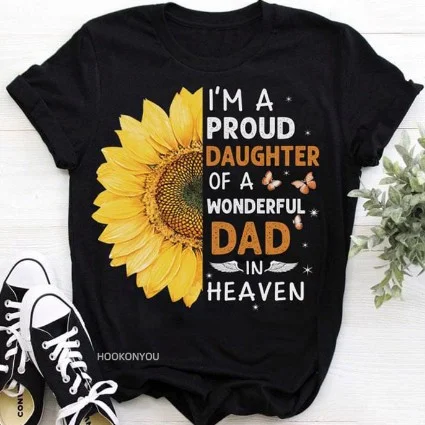 Title 3, T-shirt da uomo con stampa lettering, un top pe...