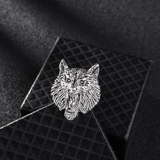 Title 4, Broche Masculino Retro Wolf Head Totem Golden M...