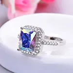Anéis com diamantes retangulares Princess e zircônias coloridas, adicionando brilho e elegância ao seu visual diário. — foto 5