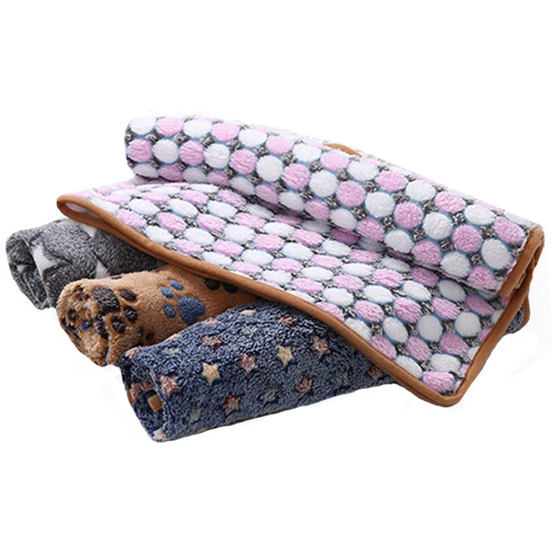 Warm Pet Supplies Flannel Printed Blanket Cozy and soft blanket for dogs and cats. Provide your furry friend with ultima — photo 5