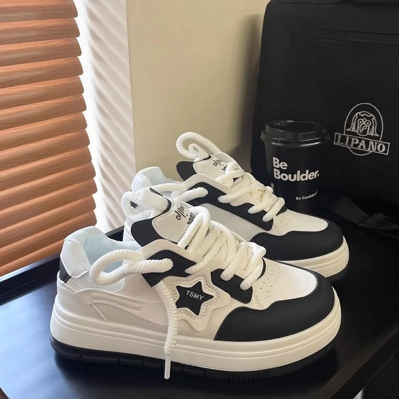 Tênis feminino plataforma leve para skate e esportes casuais. Conforto e estilo para o dia a dia. Perfeito para atividades urbanas. — foto 6