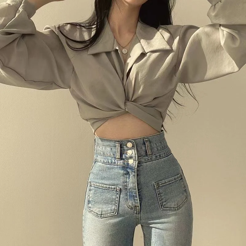 Camisa francesa feminina de nicho com laço e cadarço Design exclusivo e sofisticado, realçando a feminilidade com um toque de elegância e charme francês — foto 4
