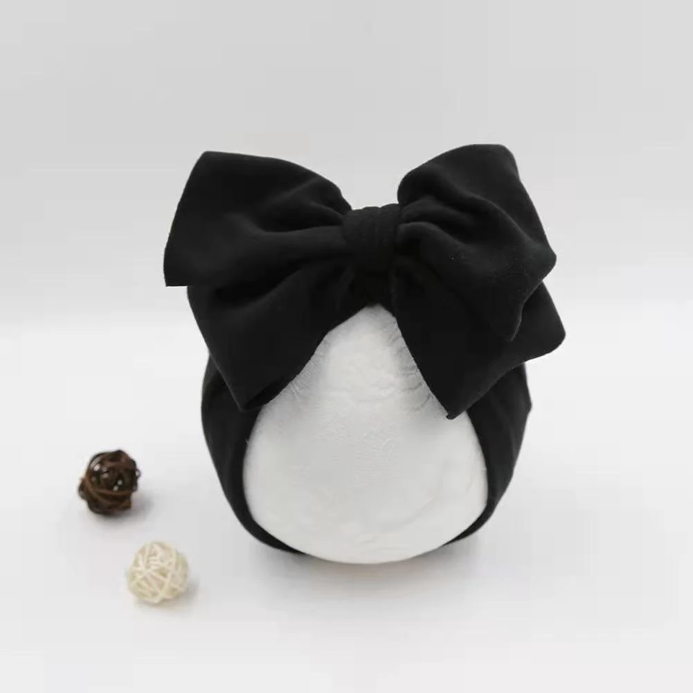 Touca fetal para bebê com laço de algodão puro, fofa e adorável. Perfeita para recém-nascidos. Conforto e estilo para o seu pequeno. — foto 5