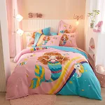 Conjunto infantil de quatro peças em algodão com desenhos animados. Conforto e diversão garantidos para meninos e meninas, perfeito para brincar e usar no dia a dia. — foto 1