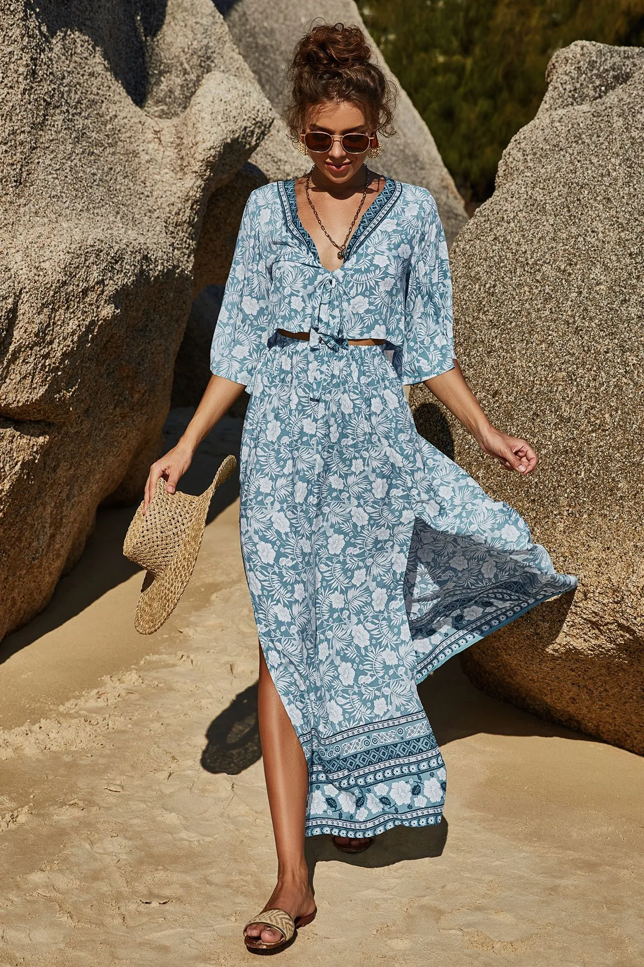 Conjunto feminino de duas peças com saia e casaco — foto 4