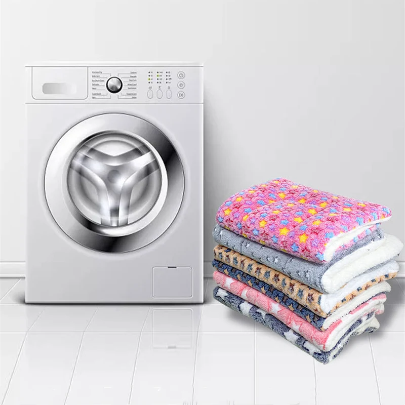 Title 13, Dog Bed Mat Soft Pet Sleeping Mat for Dogs Flan...