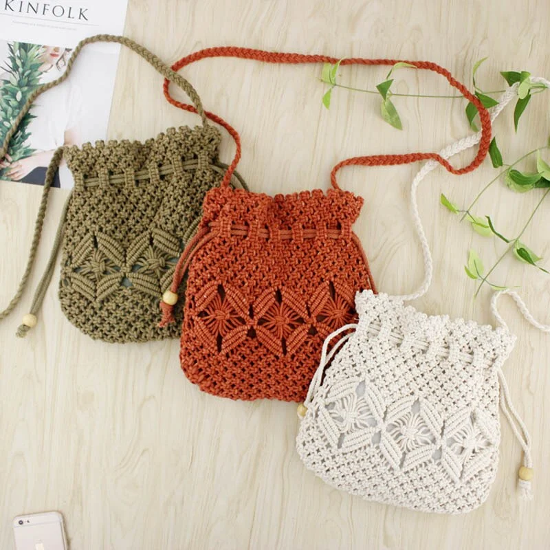 Knitted Tassel Bag Beach Women Bag woven Bag, the perfect summer accessory, stylish and spacious, ideal for beach days a — photo 1