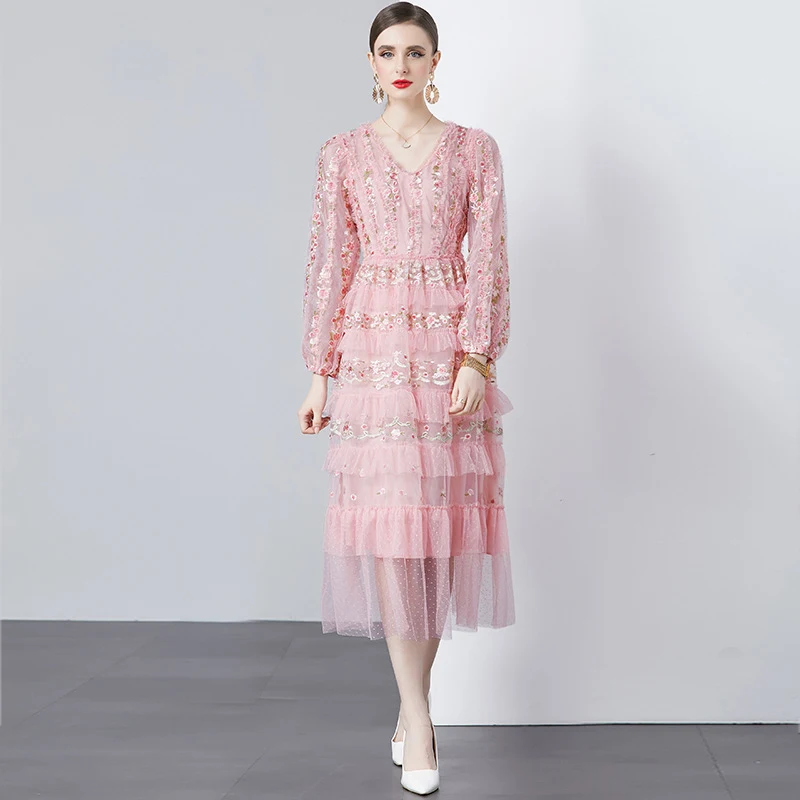 Color Positioning Embroidered High Waist Slimming Elegant Graceful Dress — photo 4