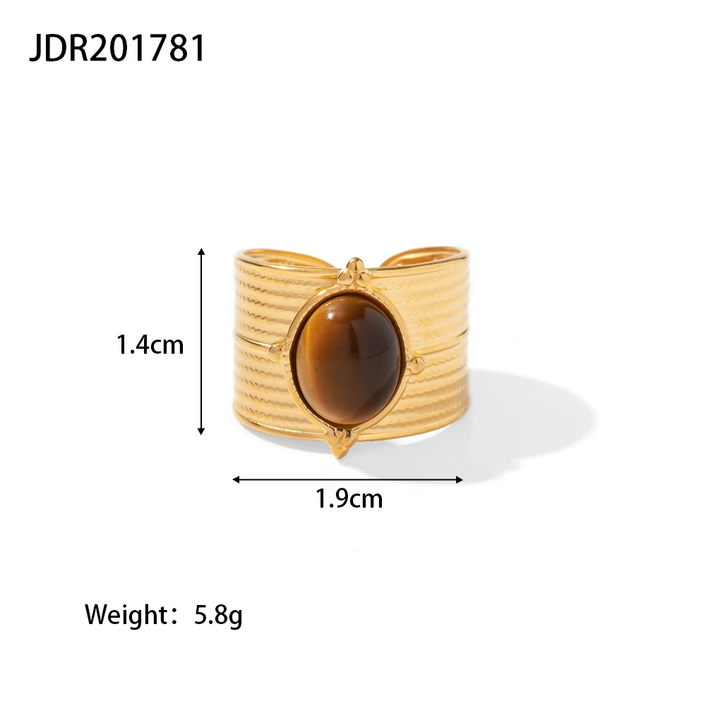 Anel Josie Gold, um acessório dourado para mulheres que buscam elegância e sofisticação. Perfeito para realçar sua beleza em qualquer ocasião. — foto 1