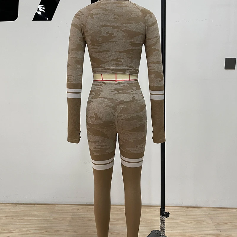 Title 10, Stretch Tight Pocket Trousers Suit Offers Comfo...