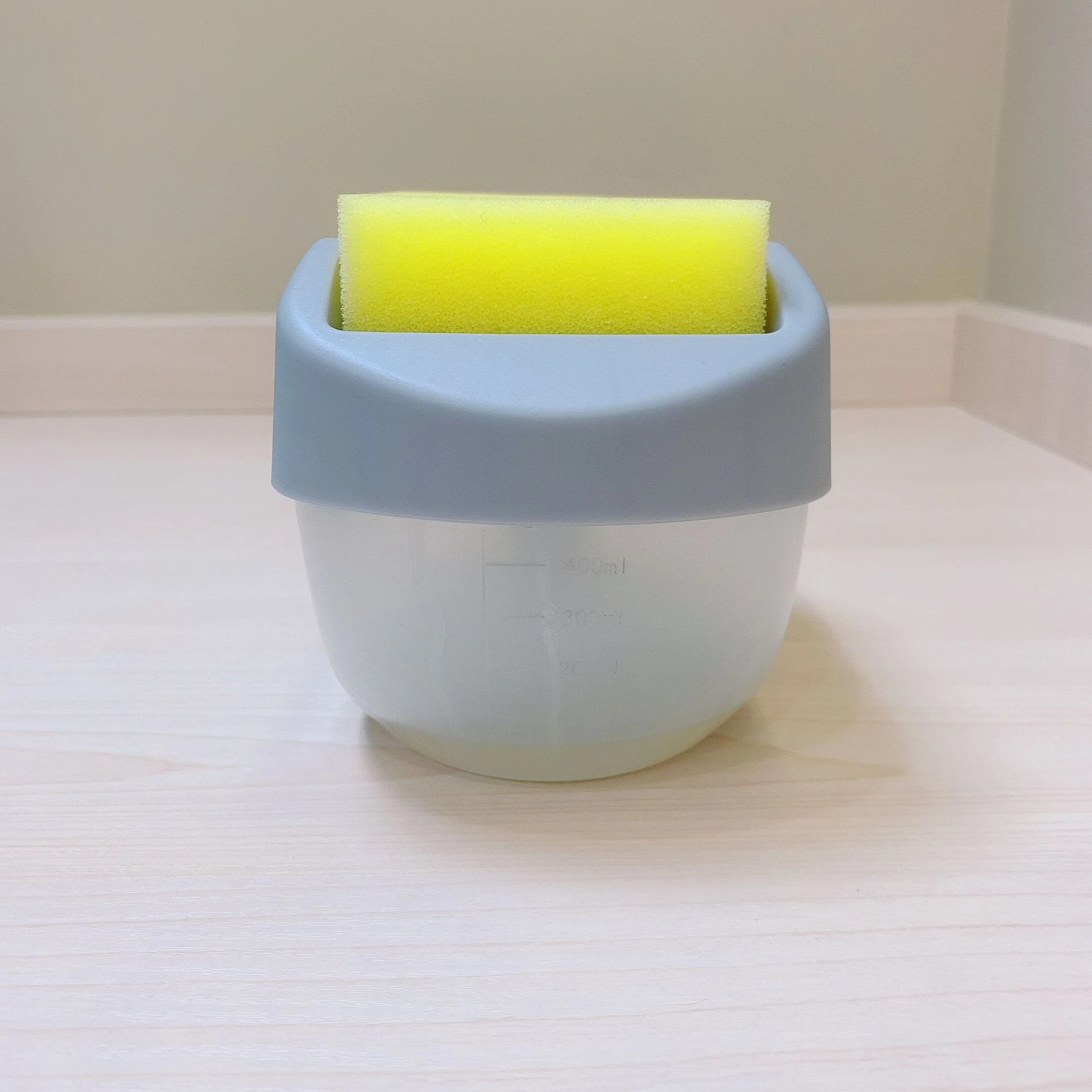 Title 4, Automatic Liquid Dispenser for Kitchen Brush Cl...