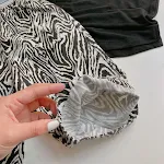 Calças Casuais Infantis com Estampa de Zebra Versão Coreana para Bebês Conforto e Estilo para o Dia a Dia Roupa Infantil Moderna e Atraente Design Exclusivo — foto 6