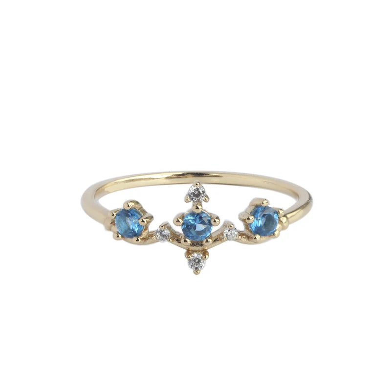 Anel de Coroa Vintage Feminino Design de Nicho Joia exclusiva Elegância atemporal Acessório sofisticado para mulheres Charme único. — foto 2