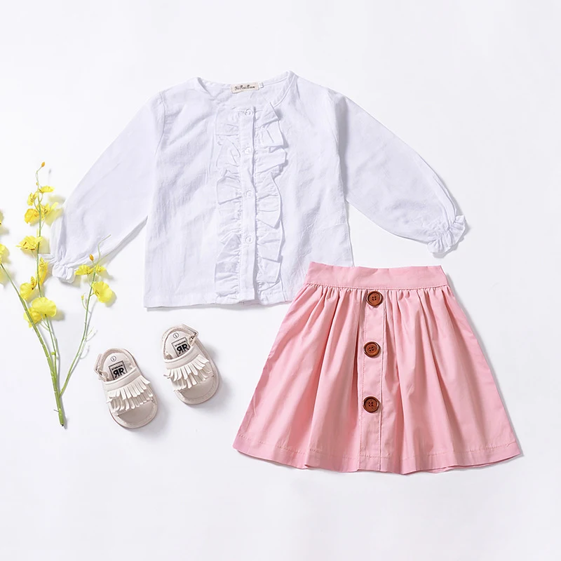Conjunto Blusa de Renda Manga Longa para Bebê Menina e Saia Curta. Ideal para festas e eventos especiais, conforto e elegância. — foto 4