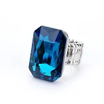 Anel Quadrado de Cristal com Personalidade Fashion. Um acessório simples e estiloso para realçar seu visual, perfeito para uso diário e ocasiões especiais. — foto 9
