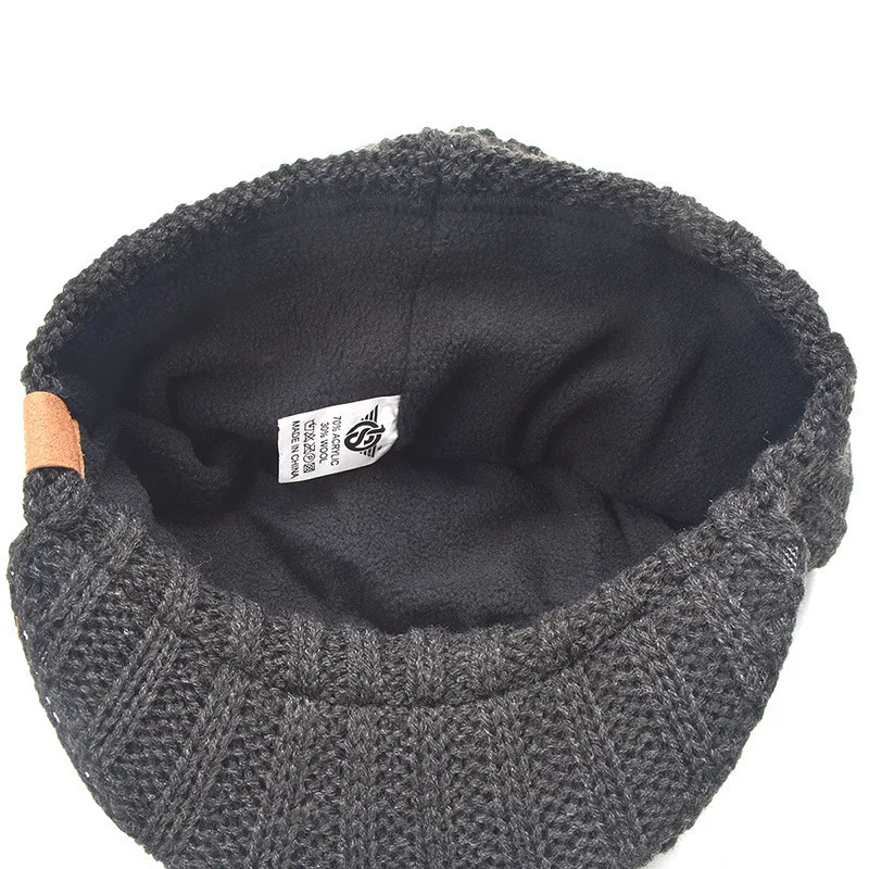 Men's warm, thick duck tongue knitted hat offers superior warmth and protection. Perfect for cold weather, this comforta — photo 4